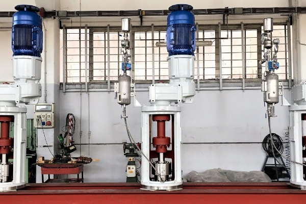 TOP ENTRY INDUSTRIAL MIXERS